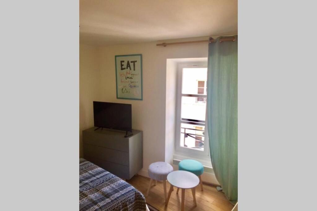 French typical apartment  Paris Extérieur photo